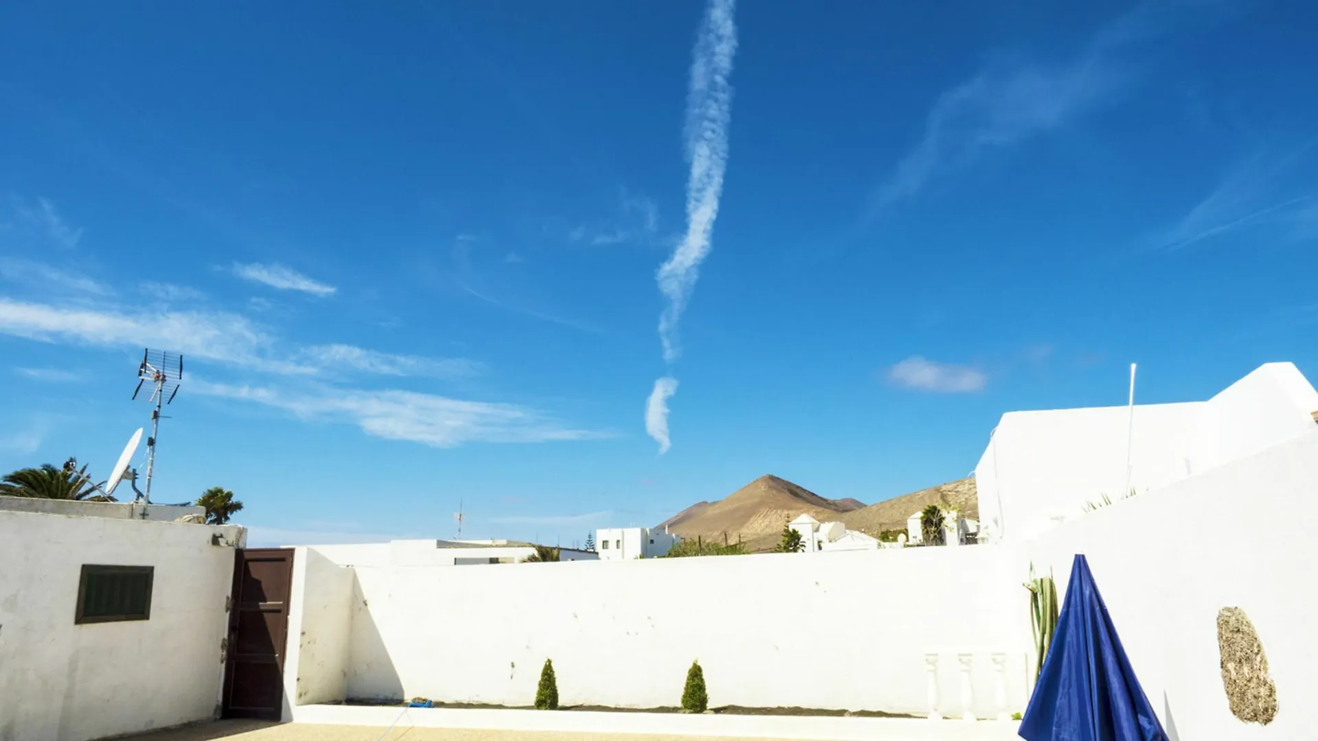 Апартаменты Apartamento Rural La Bodega Con Piscina Privada Y Wifi Gratis Тиас